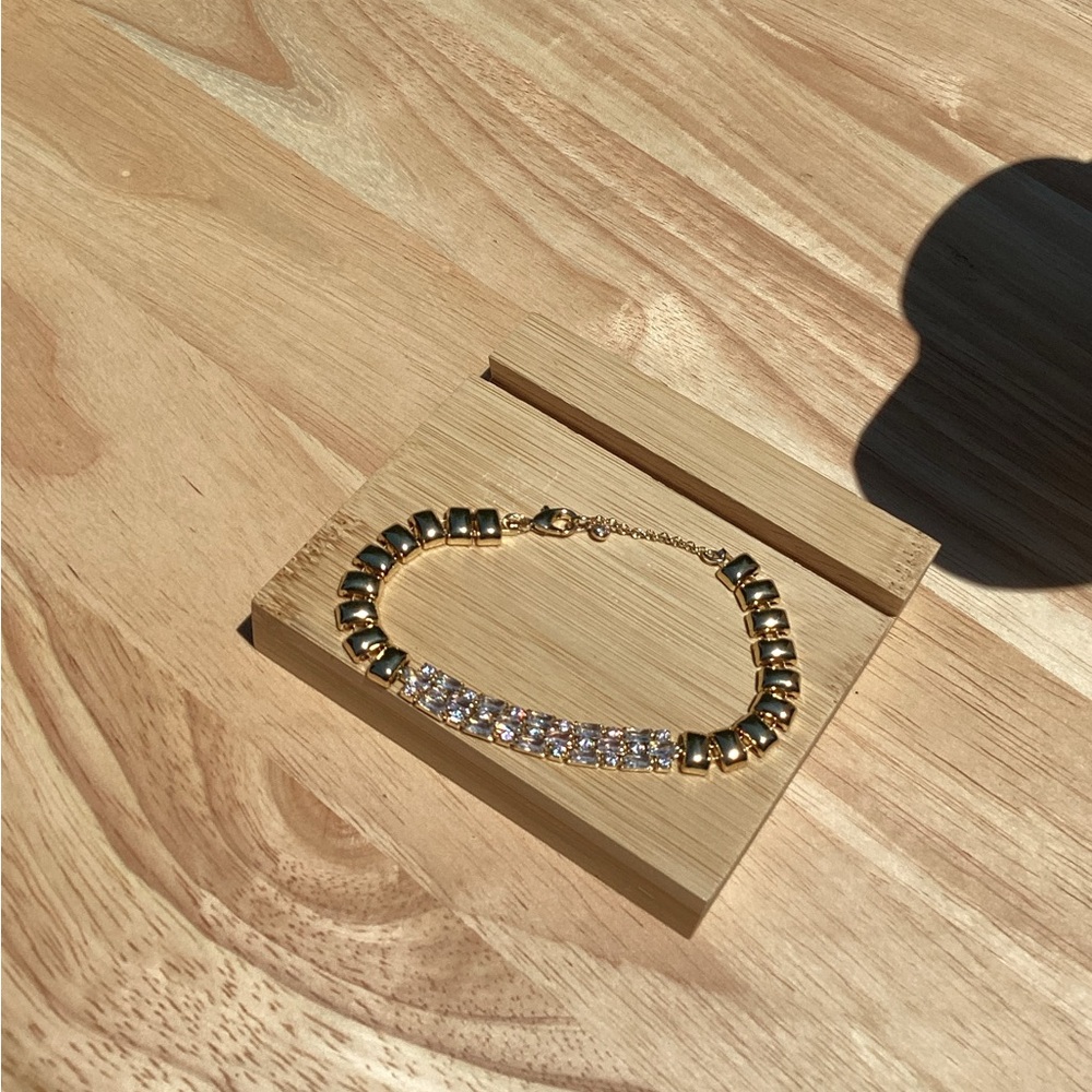 STATEMENT BRACELET - Picture 11 of 12